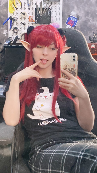 Dear Iris / DearIris_ / dear.dear.iris / dear.iris / dear_iris Nude Leaks OnlyFans Photo 55