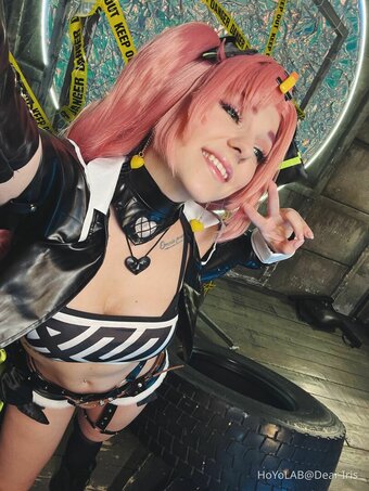 Dear Iris / DearIris_ / dear.dear.iris / dear.iris / dear_iris Nude Leaks OnlyFans Photo 92