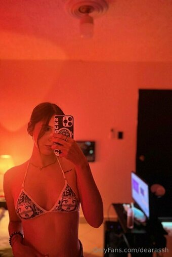 dearassh Nude Leaks Photo 18