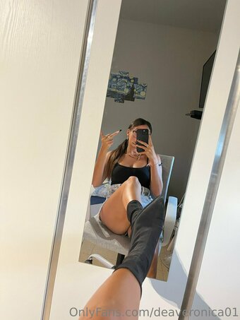 deaveronica01 Nude Leaks Photo 9