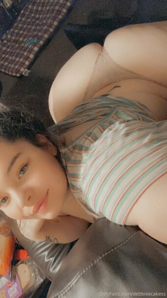 debbieecakess Nude Leaks Photo 9