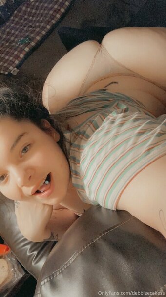 debbieecakess Nude Leaks Photo 10