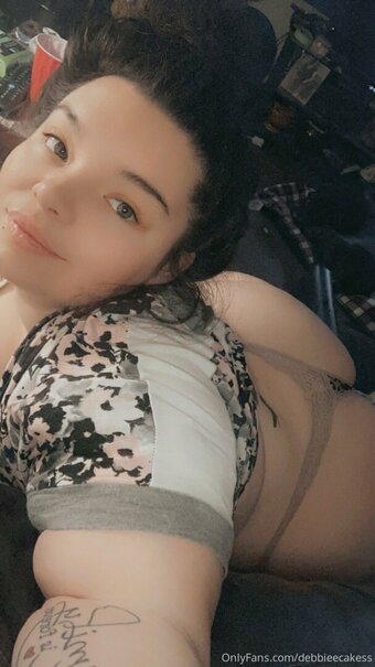 debbieecakess Nude Leaks Photo 26