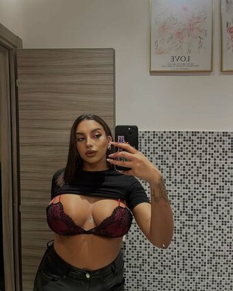 Debora Bloise / _deborabloise_ Nude Leaks Photo 3