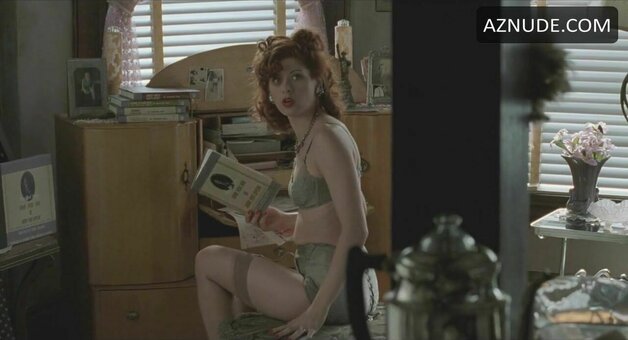 Debra Messing Nude Leaks Photo 11