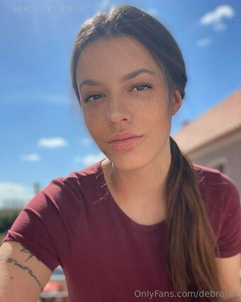 debrafox Nude Leaks Photo 10