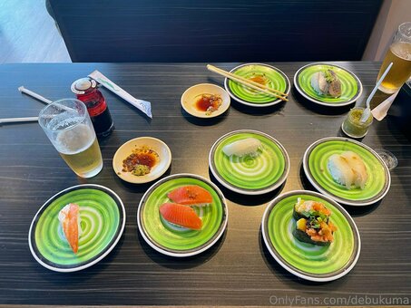 debukuma Nude Leaks Photo 26