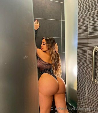 debvarela Nude Leaks Photo 10