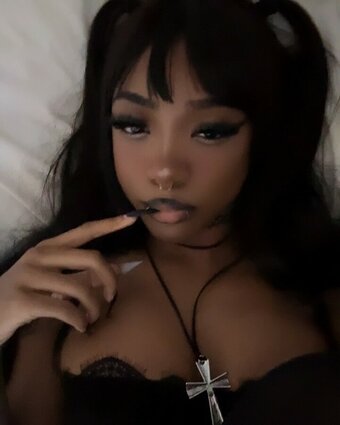 decembrsprincess / uamqires Nude Leaks Photo 2