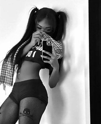 decembrsprincess / uamqires Nude Leaks Photo 18