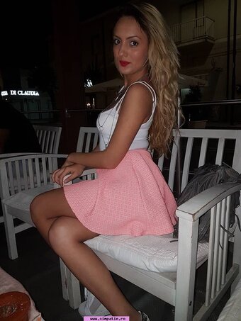 deeaxsharon / dinca_deea Nude Leaks OnlyFans Photo 3