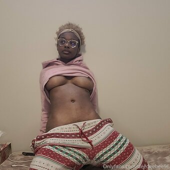 deedeebee96 Nude Leaks Photo 6