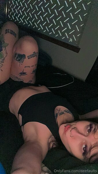 deefaults Nude Leaks Photo 1