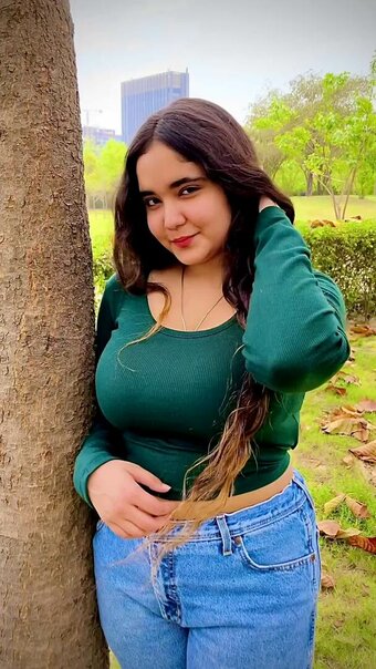 Deeksha Bhardwaj Nude Leaks Photo 4