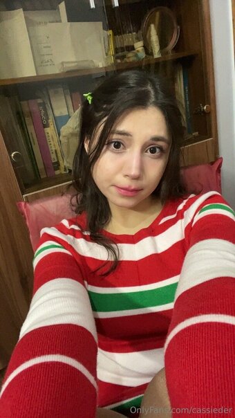 deercassieeee Nude Leaks Photo 6