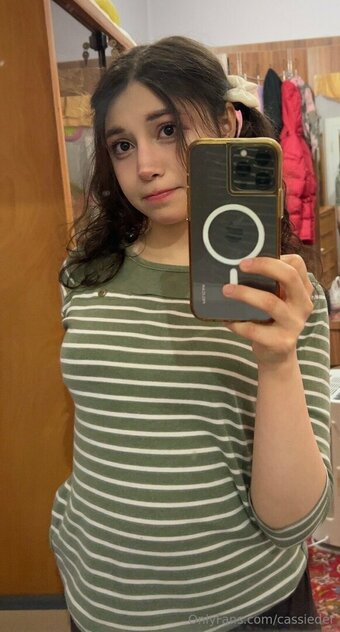 deercassieeee Nude Leaks Photo 12