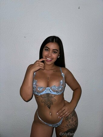 deesiree Nude Leaks Photo 2