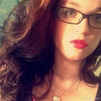 deezefreeze Nude Leaks Photo 2