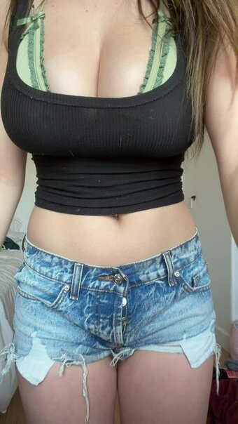 Deeznailss / popular Nude Leaks Photo 27