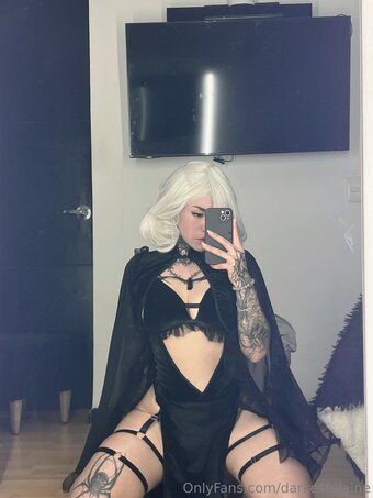 definitelylanie / darkestelaine Nude Leaks OnlyFans Photo 4