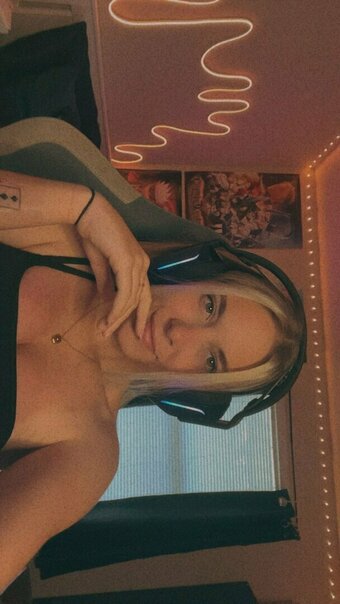 DefNotDes / Destiney / _defnotdes_ / https: Nude Leaks Photo 13