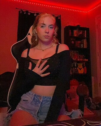 DefNotDes / Destiney / _defnotdes_ / https: Nude Leaks Photo 28
