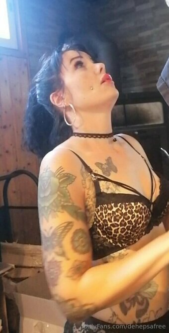 dehepsafree Nude Leaks Photo 3