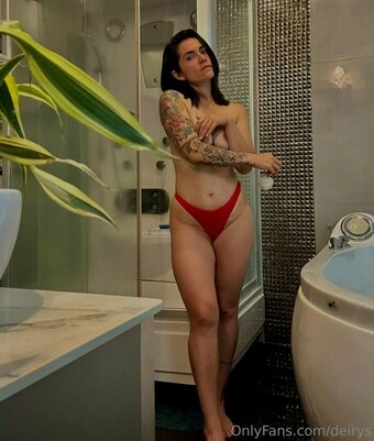 deirys Nude Leaks Photo 20