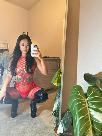deja.bae Nude Leaks Photo 4