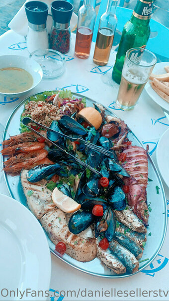 deliciousdanielleee Nude Leaks Photo 4