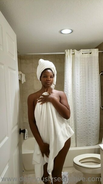 deliciouslyseductive Nude Leaks Photo 19