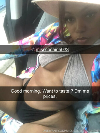 delirisantos Nude Leaks Photo 24