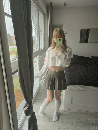 delite21 Nude Leaks Photo 10