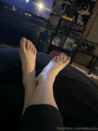 delululia Nude Leaks Photo 1