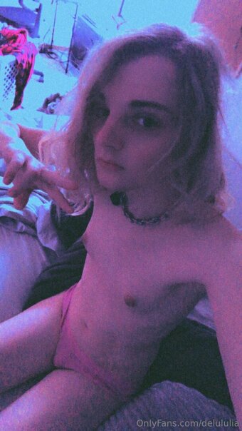 delululia Nude Leaks Photo 17