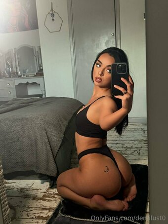 demilust0 / ddlovato / https: Nude Leaks OnlyFans Photo 4