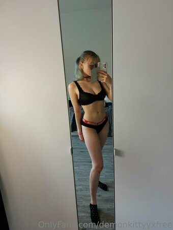 demonkittyyxfree Nude Leaks Photo 16