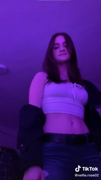 denali2002 / nellie.rose02 / originellie / thealicelittle Nude Leaks OnlyFans Photo 1