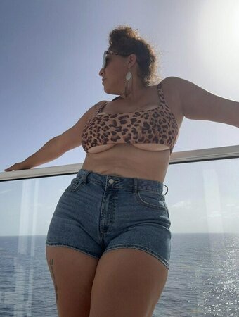 Denise Ramirez / denisermz_ / ramirez_denise16 Nude Leaks Photo 12