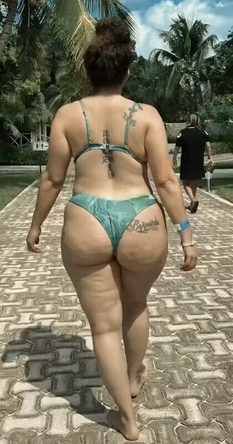 Denise Ramirez / denisermz_ / ramirez_denise16 Nude Leaks Photo 15