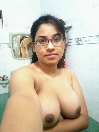 Desi Mal Nude Leaks Photo 2