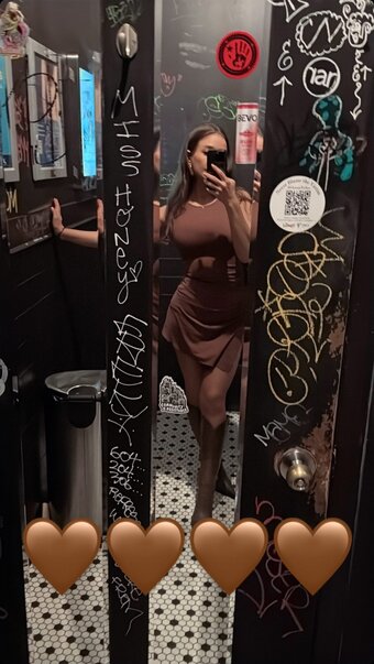 Desiree Elyda / DesireeXXX4U / desireexelydaa / https: Nude Leaks Photo 18