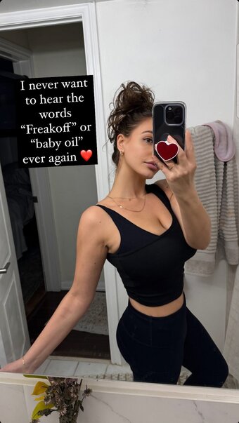 Desiree Elyda / DesireeXXX4U / desireexelydaa / https: Nude Leaks Photo 23