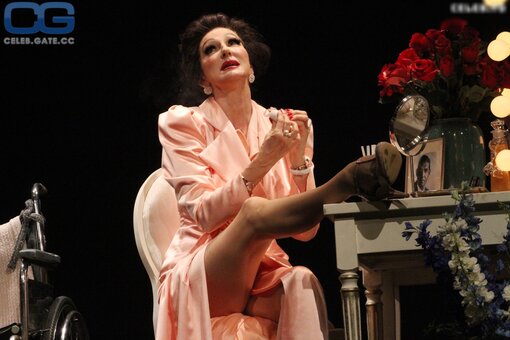 Désirée Nick / nickdesiree Nude Leaks Photo 10