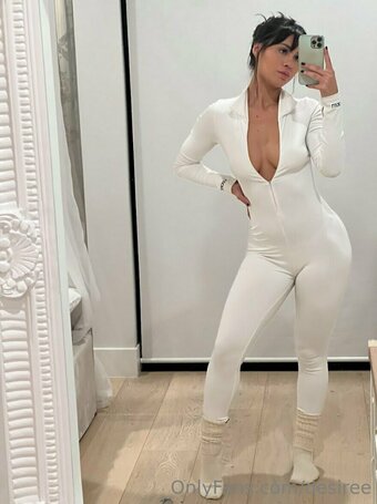 desiree / desiree_bunny / officialdesiree Nude Leaks OnlyFans Photo 3