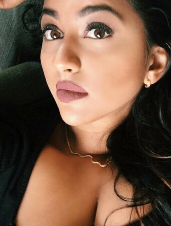desixchick / Curvydesibabe / thereal_desixchick Nude Leaks Photo 11