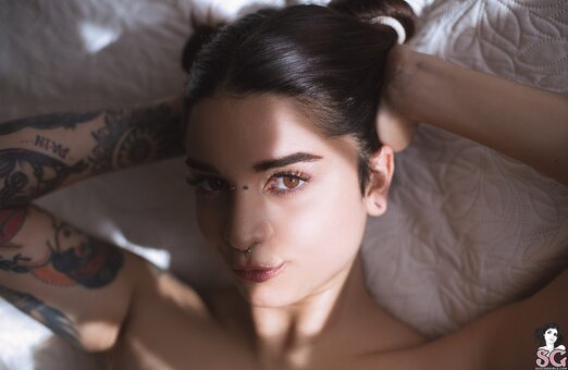 Deskicio Nude Leaks Photo 2
