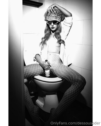 dessousoder Nude Leaks Photo 11