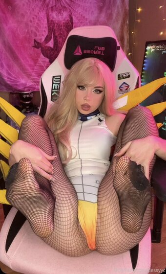 Dessy / Dessyyc / dessygroup Nude Leaks OnlyFans Photo 7