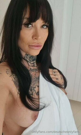 Deutscheonlyfans / Linda_josephinee / kathy.dreams Nude Leaks OnlyFans Photo 15